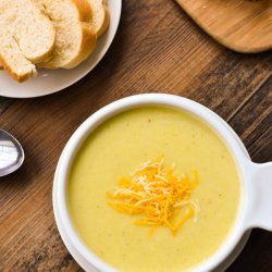 Cheesy Potato and Broccoli Soup