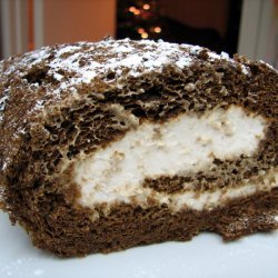 Gingerbread Roll With Cinnamon Cream