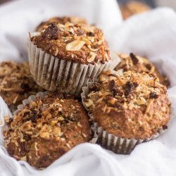 Banana-Date Muffins