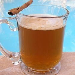 Simple Hot Spiced Apple Cider