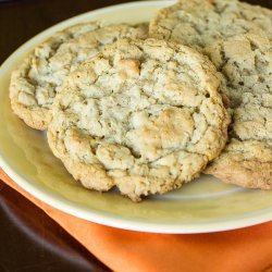 Chewy Oatmeal Cookies