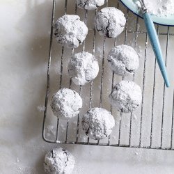 Carla Hall's Crinkle Cookies