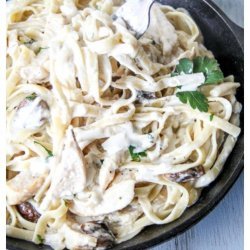 Chicken and Mushroom Fettuccini Alfredo