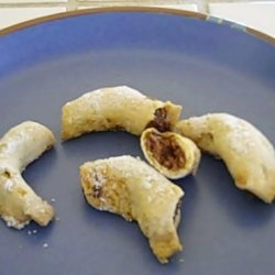 Hungarian Kifli (Christmas Cookies) With Dates