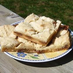 Chewy Rolo Cookie Bars