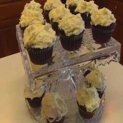 Red Velvet Cupcakes With Coconut and Cream Cheese Frosting