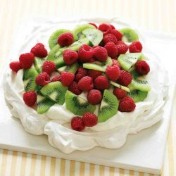 Kiwi-Berry Pavlova