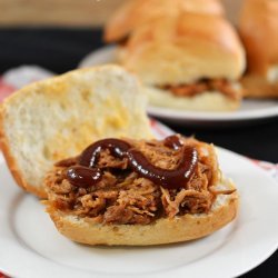 Crock Pot BBQ Pulled Pork Sandwiches