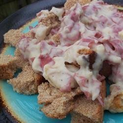 Mom's Easy Creamed Chipped Beef on Toast