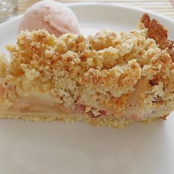 Almond Apple Crumb Pie