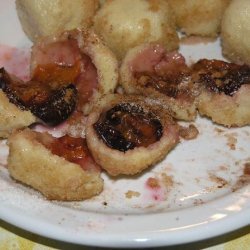 Croatian Plum Dumplings (Knedli Od Sljiva)