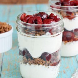 Cherry Yogurt Parfaits