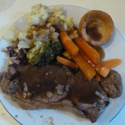 Pan Fried Beef, Mash Potatoes and Vegetables