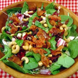 Spinach Salad With Bacon and Cashews