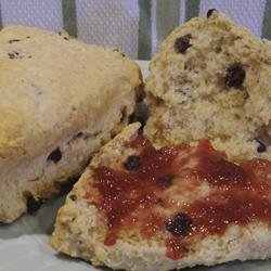 Oatmeal-Currant Scones