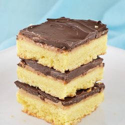 Peanut Butter and Chocolate Shortbread Bars