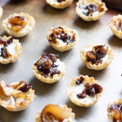 Brie With Caramelized Onions