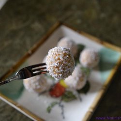 No bake Apricot Coconut Balls