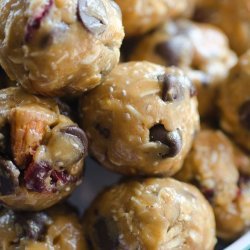 No Bake Cranberry Balls