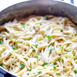 Fettuccine Alfredo