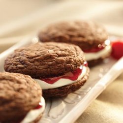 Raspberry Crème Whoopie Pies