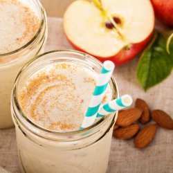 Apple Cinnamon Protein Shake