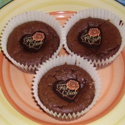 Gluten-Free, Low-Carb Chocolate Amaretto Cream Cheese Cupcakes