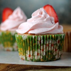 Fresh Strawberry Cupcakes