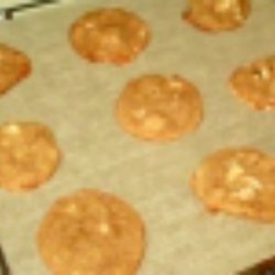 White Chocolate-Macadamia Nut Cookies in a Jar