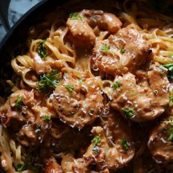 Spicy Shrimp and Tomato Pasta