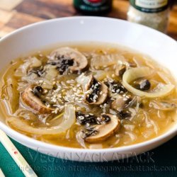 Three Onion Soup With Mushrooms