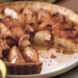 Apple Tart With Caramel Sauce