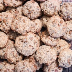 Cinnamon Chip Oatmeal Cookies