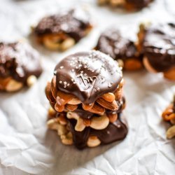 Caramel Nut Cluster