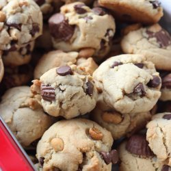 Triple Chocolate Chip Cookies