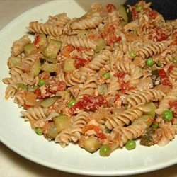 Salmon Fusilli With Zucchini & Sun-Dried Tomatoes