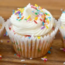 Homemade Funfetti Cupcakes