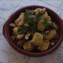 Chicken and Mushrooms in a Nutty Sauce