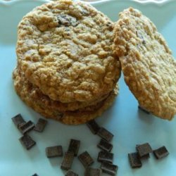 Delicious Gluten Free Chocolate Chip Oatmeal Cookies