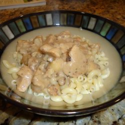 Chicken Pasta With Apples and Walnuts