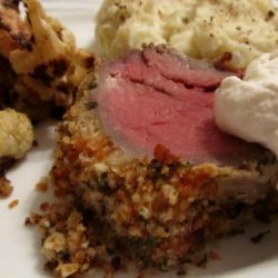 Horseradish Crusted Beef Tenderloin With Horseradish Cream