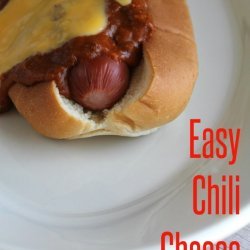 Mom's Chili Cheese Dogs