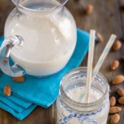 Homemade Almond Milk