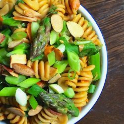 Pasta and Peanut Salad