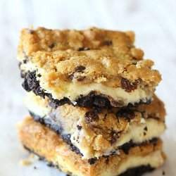 Chocolate Chip Cheesecake Bars