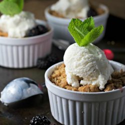 Apple and Blackberry Crisp