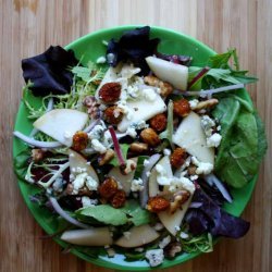 Pear and Walnut Salad