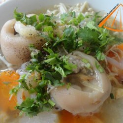 Vietnamese Pork Leg Rice Spaghetti Soup Recipe (Banh Canh Gio He