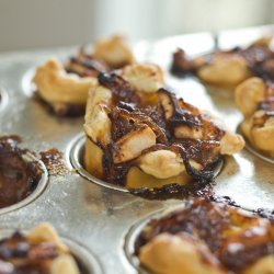 Dried Cherry, Pecans and Rosemary Brie En Croute