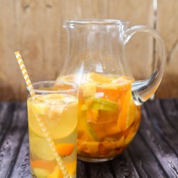 Refreshing White Sangria